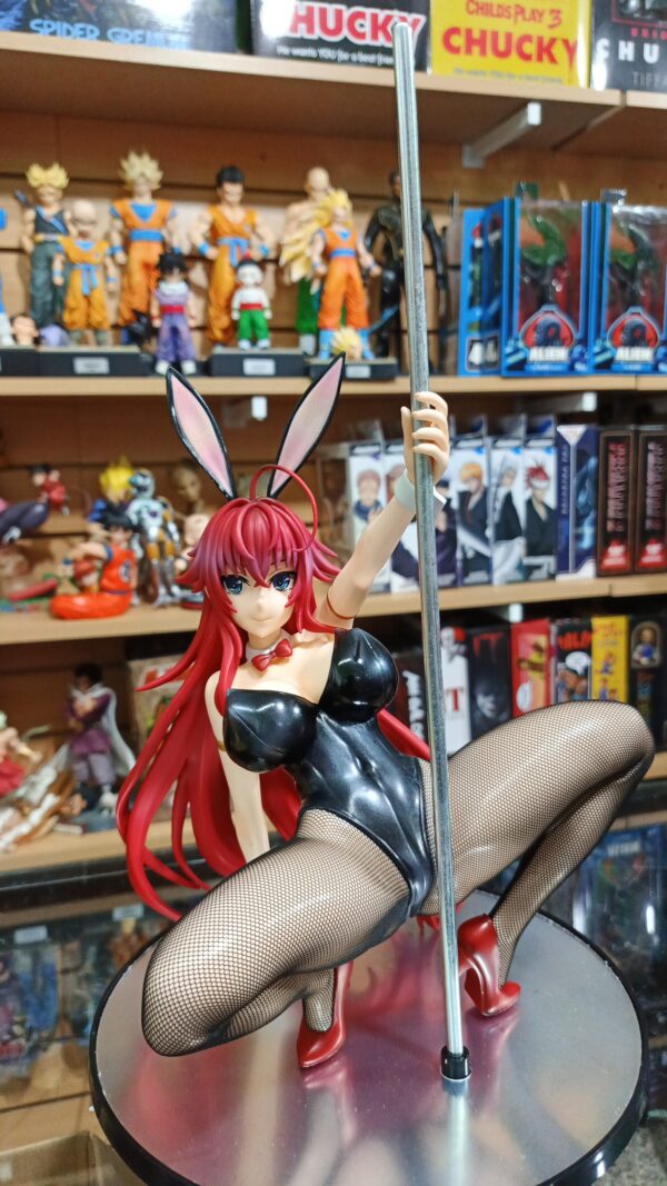 Rías gremory Bunny😏
Tamaño:36con el tubo 29cm rías
School DXD 554