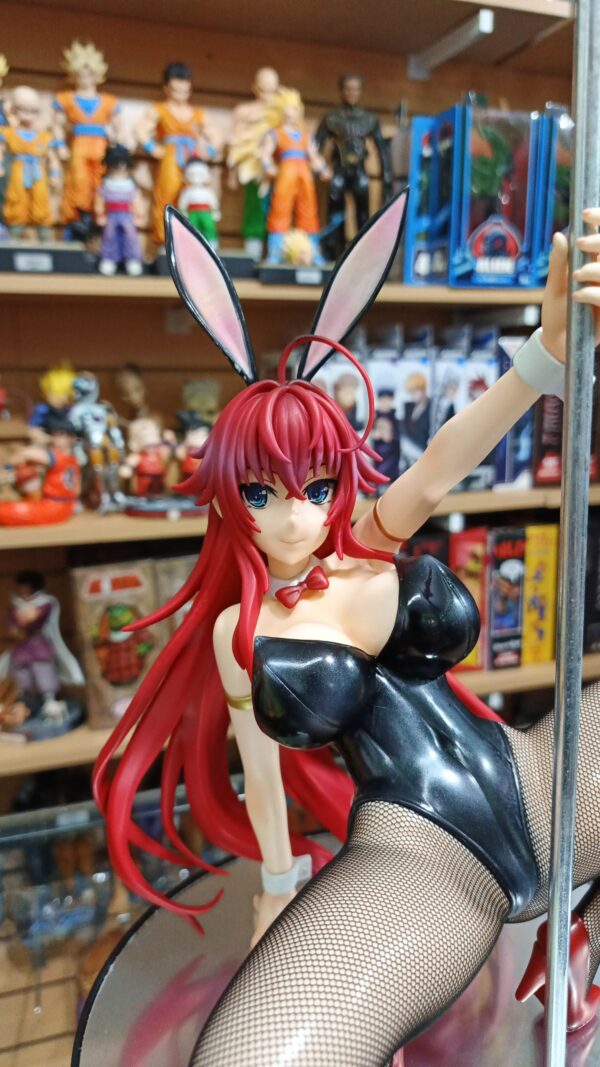 Rías gremory Bunny😏
Tamaño:36con el tubo 29cm rías
School DXD 554