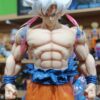 Goku ultra instinto
Dragón Ball Super 676
Tamaño:52cm