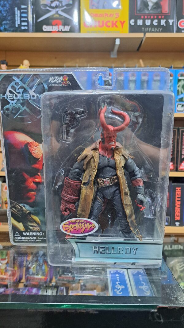 hellboy con cuernos
193/14