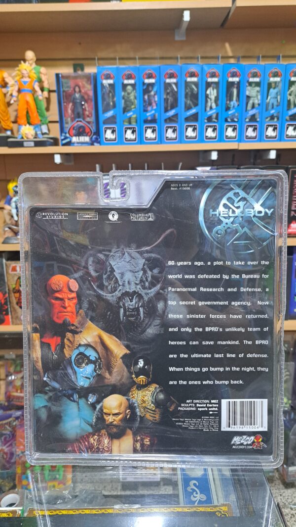 hellboy con cuernos
193/14