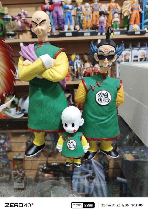 familia 
maestro Shen 22cm
Ten Shin Han 26cm
Chaos 12cm
