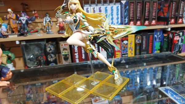 Xenoblade Mytra 365/12
GUERRERA
Tamaño:23cm
Precio:88mil