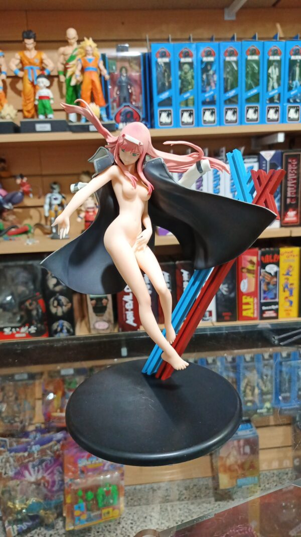 Zero two 305/12
Darling in the Franxx
Tamaño:29cm
Precio:74mil