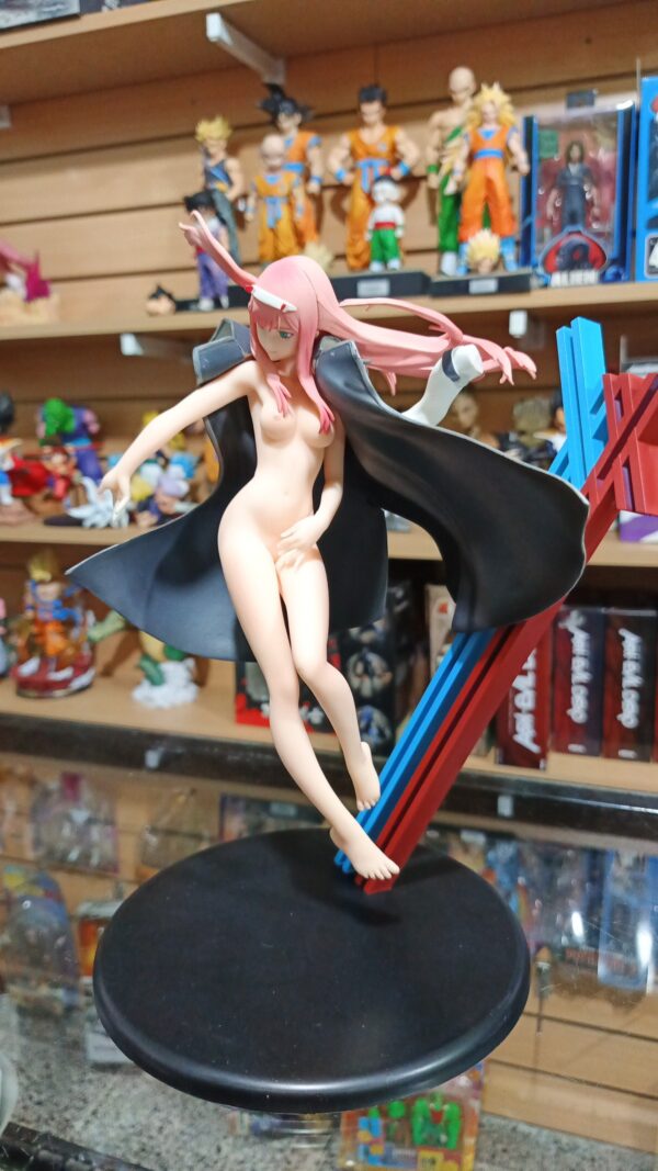 Zero two 305/12
Darling in the Franxx
Tamaño:29cm
Precio:74mil