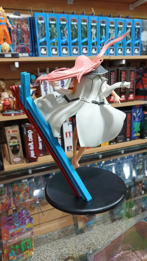Zero two 305/12
Darling in the Franxx
Tamaño:29cm
Precio:74mil