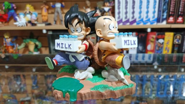 Goku y Krilin MILK 190/12.5
Dragón Ball Z 
Tamaño:14cm