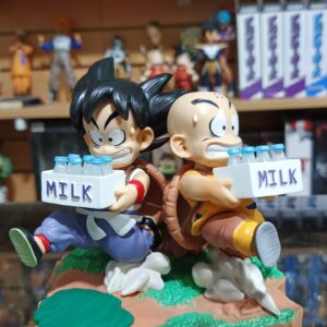 Goku y Krilin MILK 190/12.5
Dragón Ball Z 
Tamaño:14cm