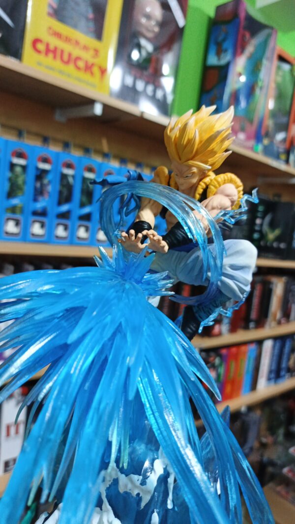Broly VS Vegito 1780/12.5
Dragón Ball Z
Tamaño:51cm
Cabeza intercambiables para los 2
Tiene luz