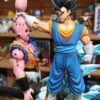 Vegito VS Boo 680/12.5
Dragón Ball Z 
Tamaño:32cm
Viene con cabeza intercambiables