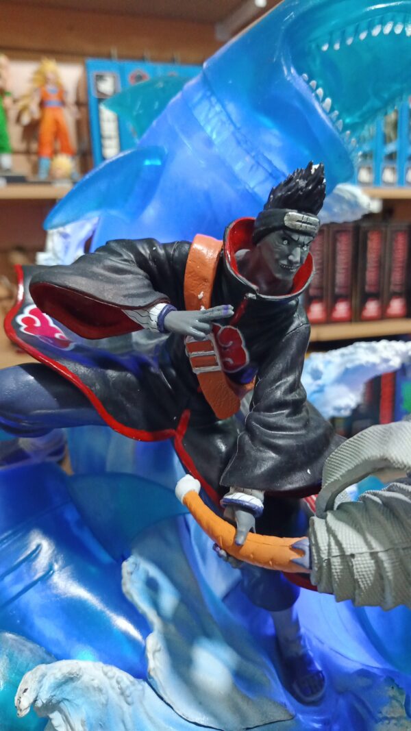 kisame el espadachín desertor 1270/12.5
Naruto
Tamaño:36cm
Prende luz