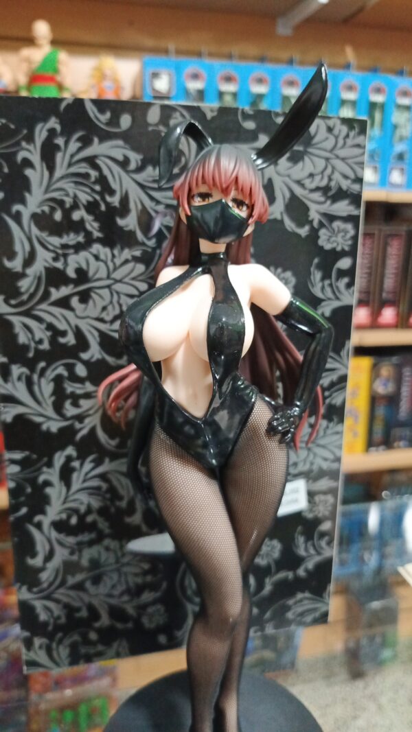 Hisaco Bunny 220/12.5
Tamaño:33cm
Cambio de cara y cubre boca 
Personal mente me gusta la primera cara