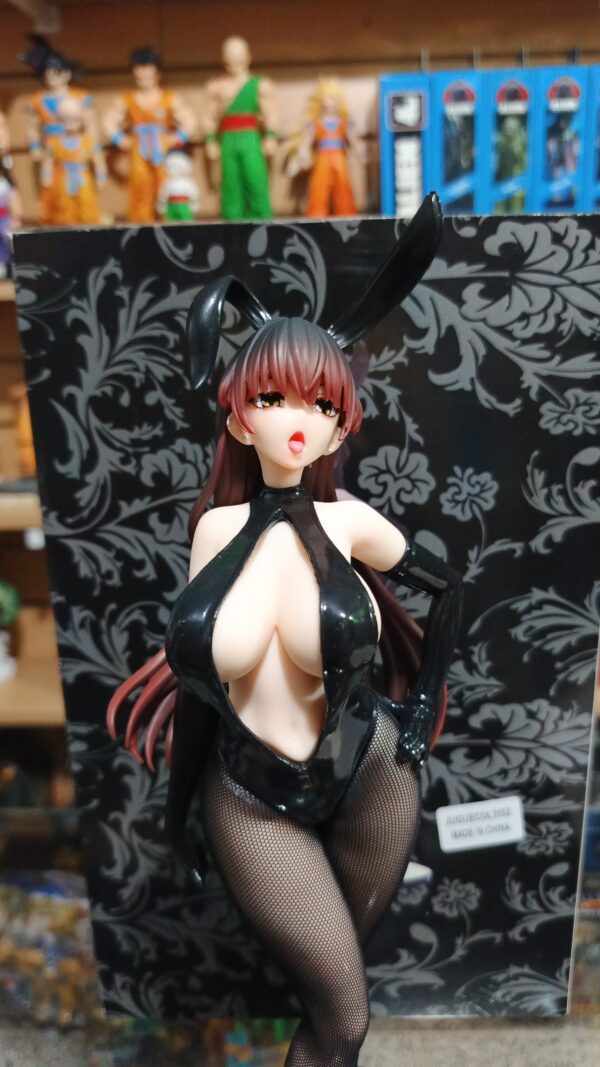 Hisaco Bunny 220/12.5
Tamaño:33cm
Cambio de cara y cubre boca 
Personal mente me gusta la primera cara