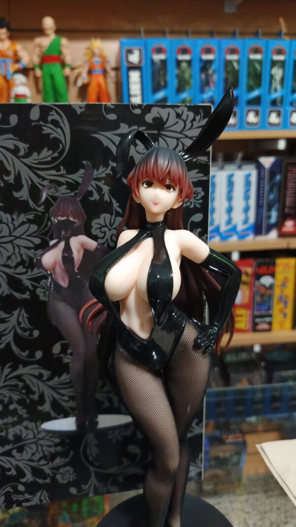 Hisaco Bunny 220/12.5
Tamaño:33cm
Cambio de cara y cubre boca 
Personal mente me gusta la primera cara