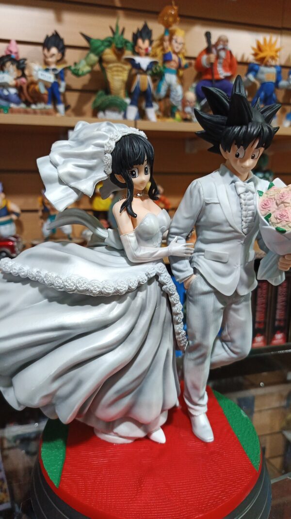 Continúa la boda 
Dragón Ball 
Tamaño:32cm