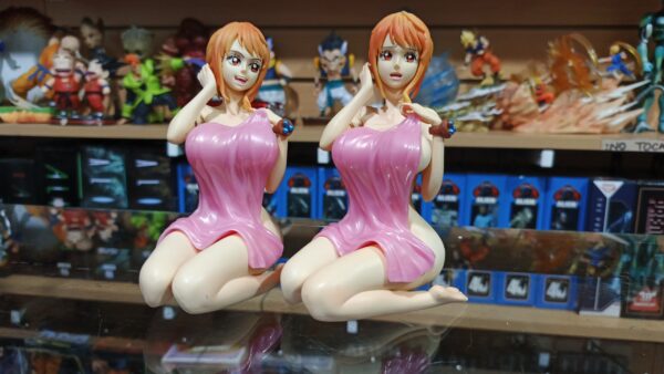 Nami X2 220
One Piece
Tamaño:15cm