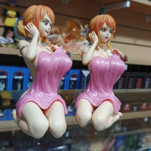 Nami X2 220
One Piece
Tamaño:15cm