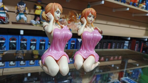 Nami X2 220
One Piece
Tamaño:15cm