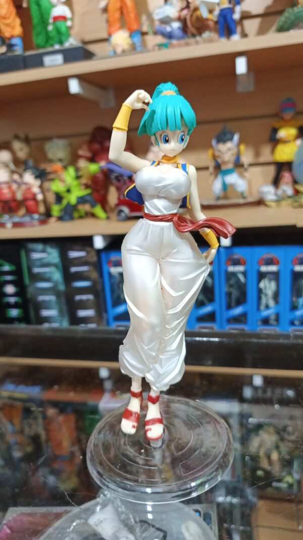 Bulma árabe 
Dragón Ball 
Tamaño;21cm