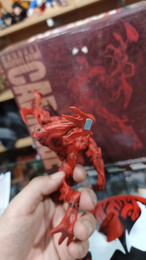 Carnage 130
Marvel 
Tamaño:18cm