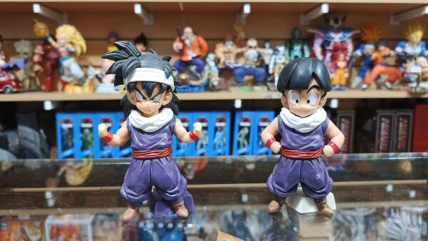 Gohan X2.   40
Dragón Ball Z 
Tamaño:13cm