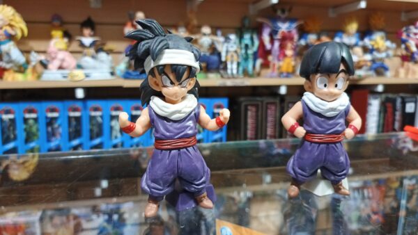 Gohan X2.   40
Dragón Ball Z 
Tamaño:13cm