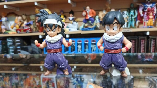 Gohan X2.   40
Dragón Ball Z 
Tamaño:13cm