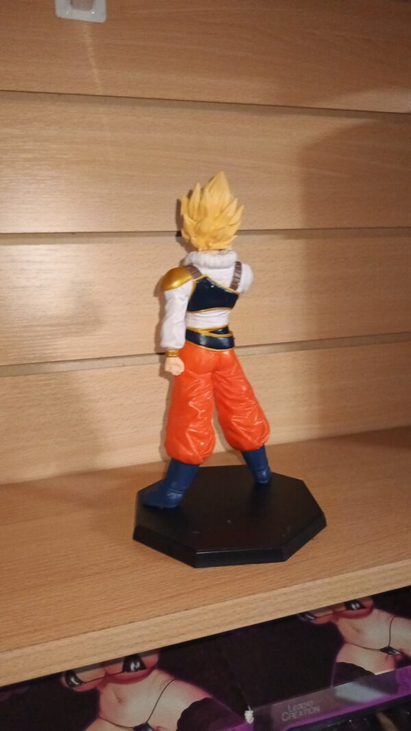 Goku 120
Tamaño:24cm