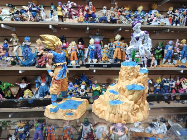 Goku VS Freezer 280/1500
Dragón Ball Z 
tamaño: Freezer 31cm
Goku:26cm