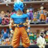 Goku Super Saiyan y blue 180
Dragón Ball Super 
Tamaño:32cm