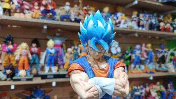 Vegito
Dragón Ball Z
Tamaño:31cm