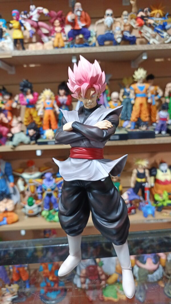 Goku rose 180
Dragón Ball Super 
Tamaño:28cm