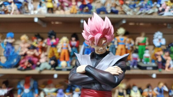 Goku rose 180
Dragón Ball Super 
Tamaño:28cm