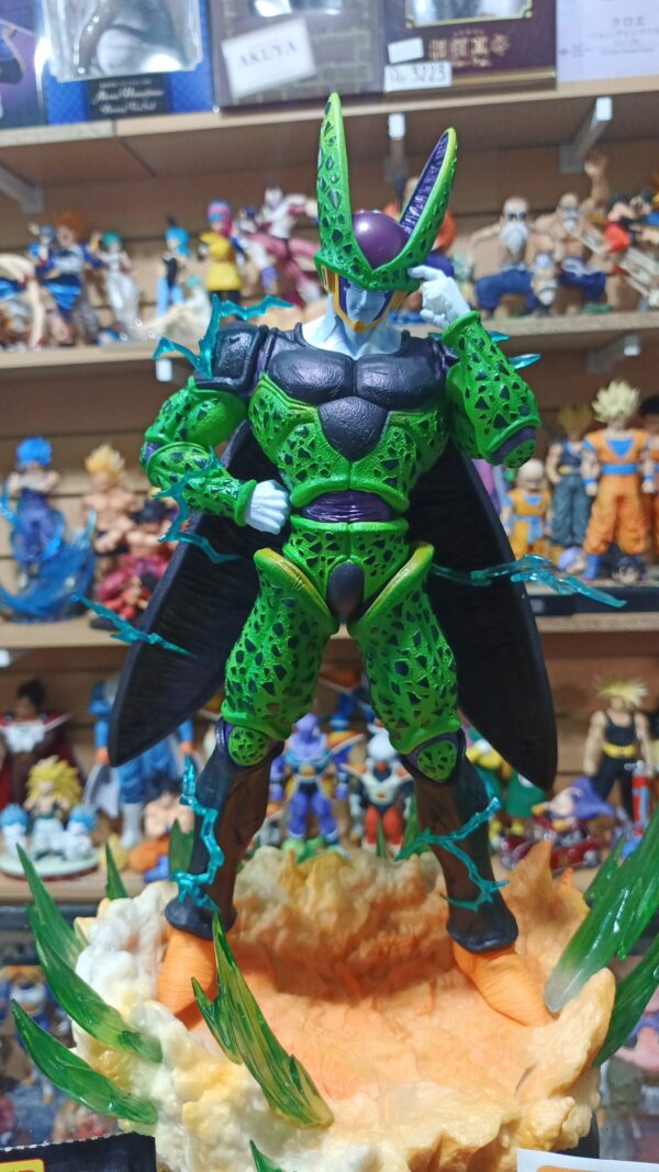 Cell perfecto 520
Dragón Ball Z 
Tamaño:42.5
Vino con el pegamento Godba