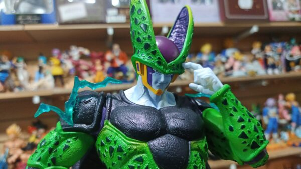 Cell perfecto 520
Dragón Ball Z 
Tamaño:42.5
Vino con el pegamento Godba