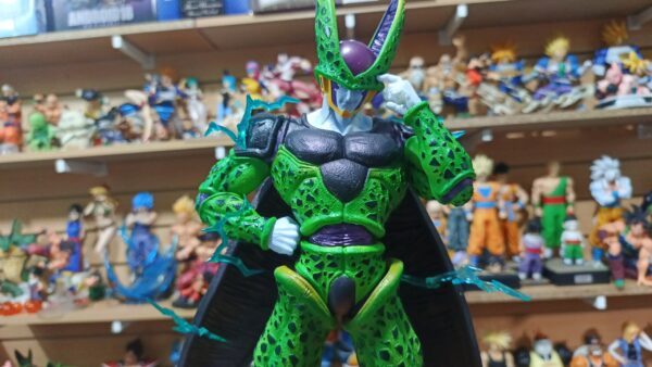 Cell perfecto 520
Dragón Ball Z 
Tamaño:42.5
Vino con el pegamento Godba
