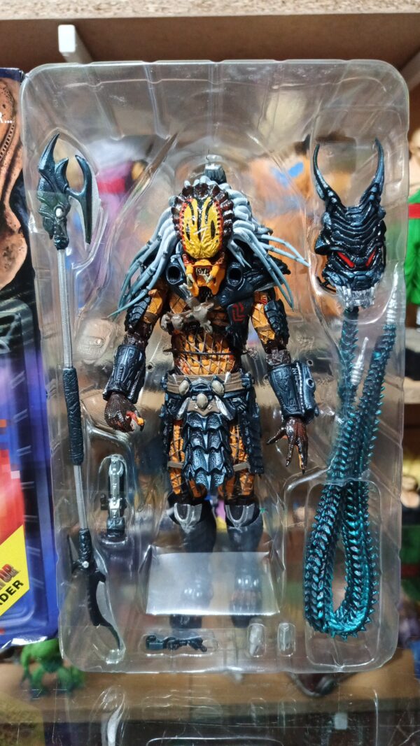 Depredator Leader 
Depredator
Tamaño:22cm