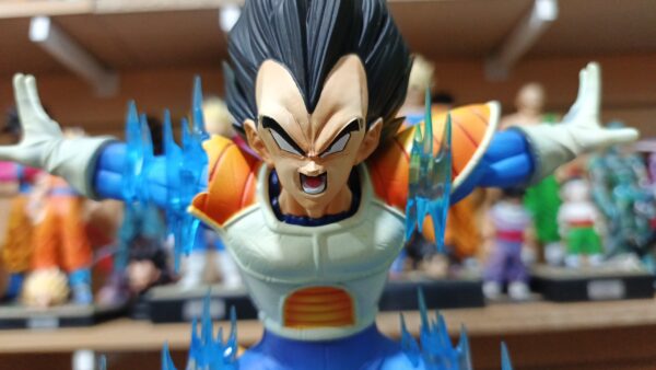Vegeta 
Cambio de mano por poder
Dragón Ball Z 
Tamaño:22cm