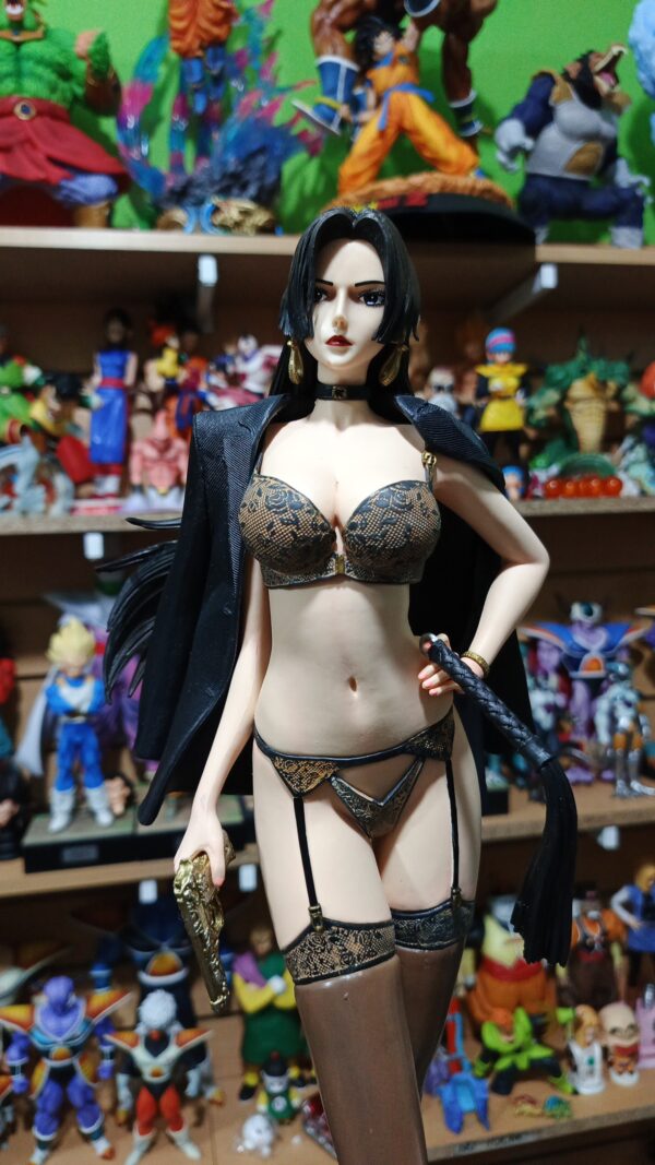 Boa hancock
One Piece
Tamaño:51cm