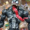 Venom 
Marvel 
Tamaño:32cm