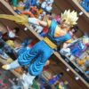 Vegito vegitto 
Dragón ball Z
Tamaño:29cm
Viene con los aritos