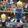 Vegeta Majin 
Dragón ball Z 
Tamaño:20cm
10cm
Es como lampara