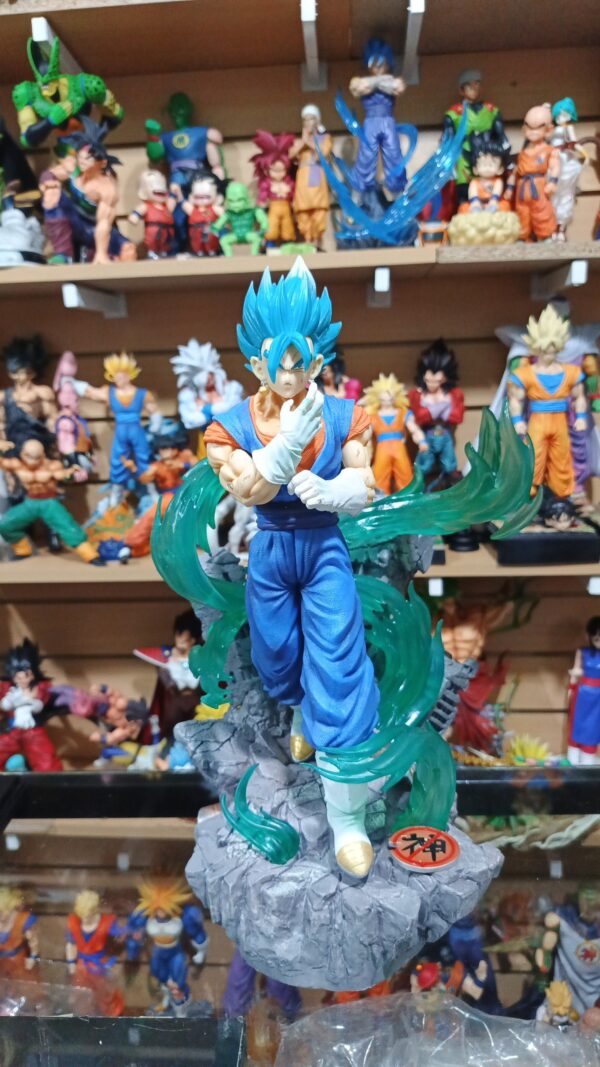 Vegito lampara Vegeto 
Dragón ball Z 
Tamaño:38cm
