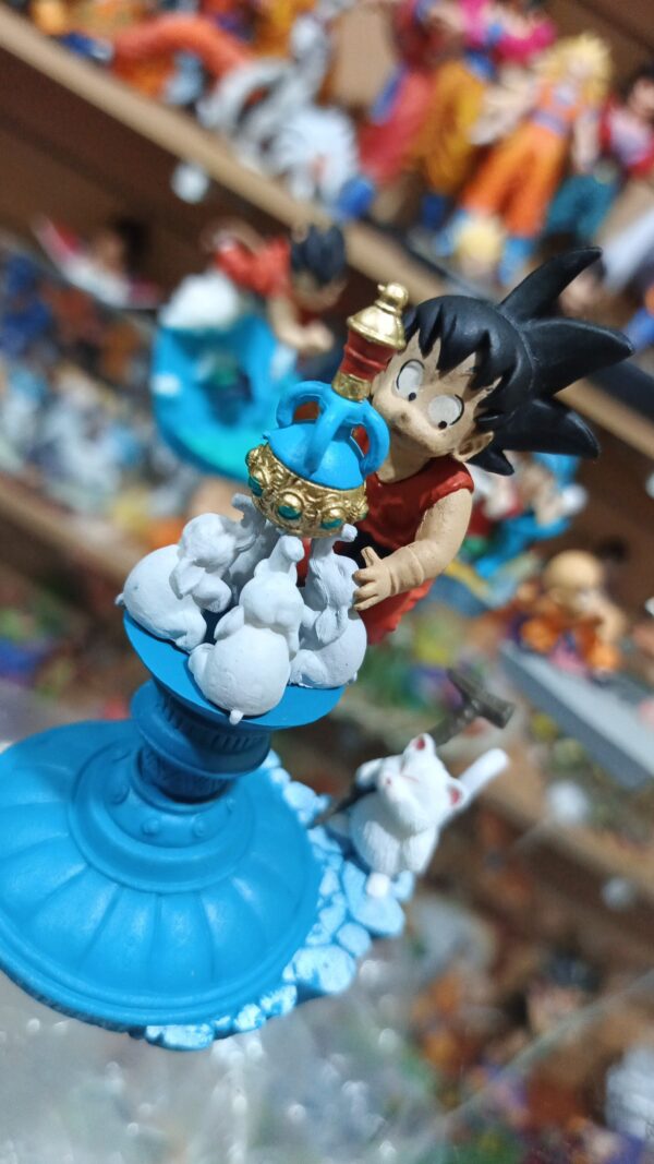 Set de dragón Ball Z 
Dragón ball Z 
Maestro roshi, Bulma, mini bulma, ozaru y el resto 
Tamaño:10cm y 8 cm