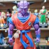 Ginyu 
Dragón ball Z 
Tamaño:29cm