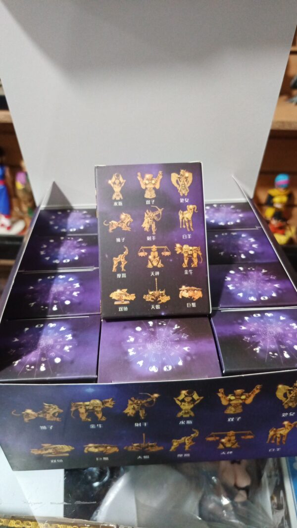 Armadura de los caballeros de zodiaco 12
Los caballeros del zodiaco
Tamaño:??