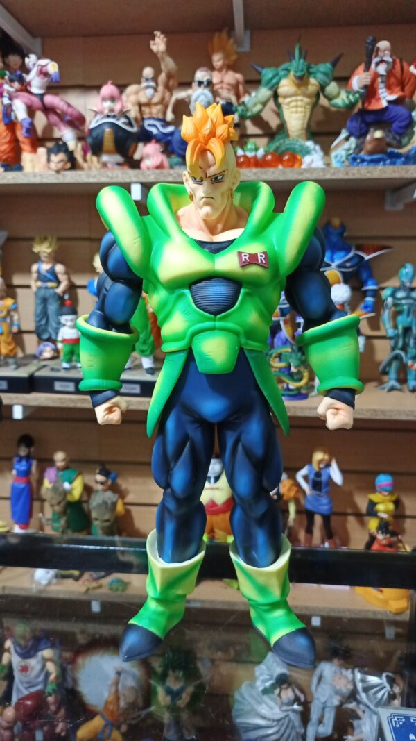 Androide 16
Dragón ball Z 
Tamaño:41cm