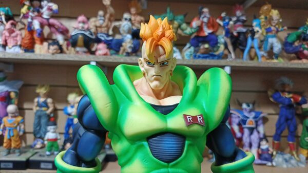 Androide 16
Dragón ball Z 
Tamaño:41cm
