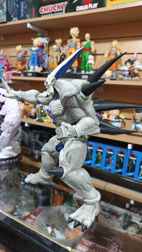 Omega Shen
Dragón Ball GT
TAMAÑO:35CM