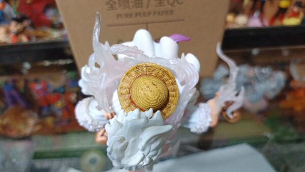 Luffy 
One Piece
Tamaño:15cm